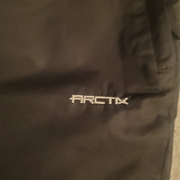 Snow - Picture 2 of 4